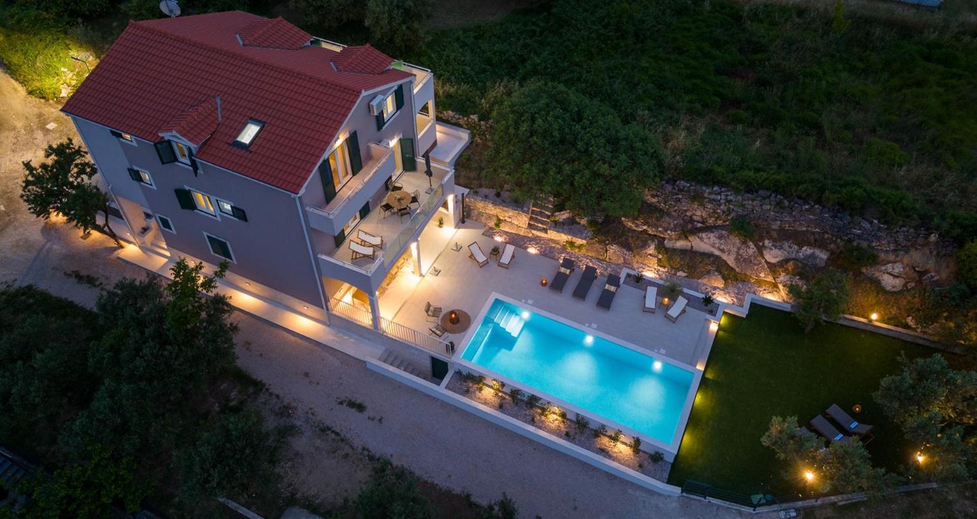 بودْسْتغانا New! Villa Mamma Mia, A 6-Bedroom Property With 40Sqm Pool المظهر الخارجي الصورة